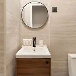 Renovated Near The Louvre *