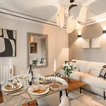 Renovated Near The Louvre