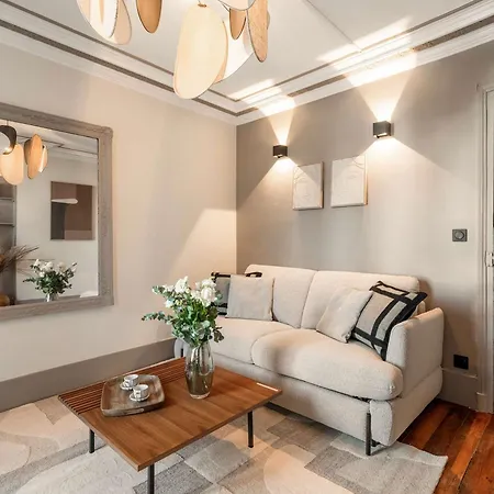 Renovated Near The Louvre