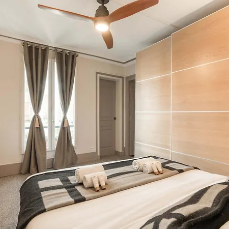 Apartment Renovated Near The Louvre *