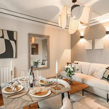 Renovated Near The Louvre